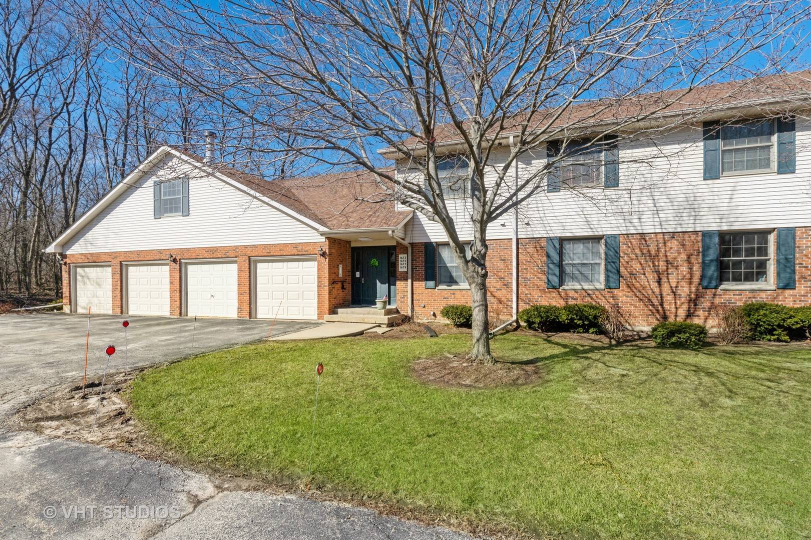 Waukegan, IL 60087,1675 W Beach RD #1675