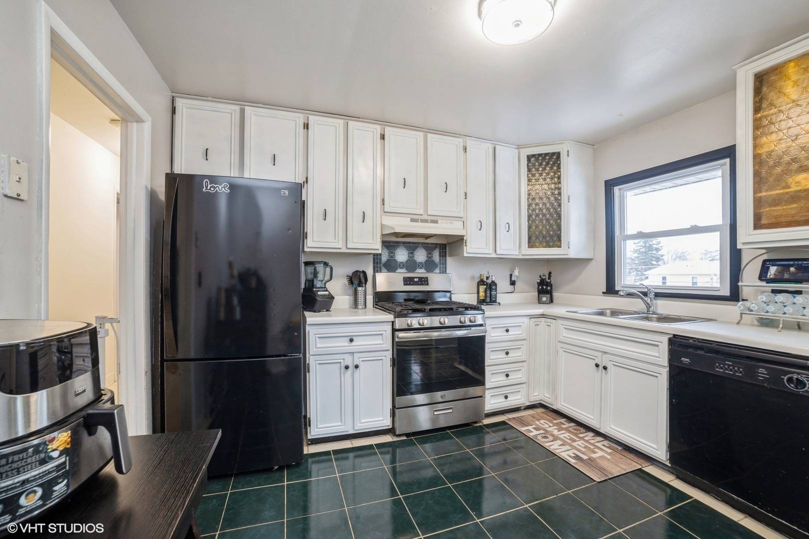 Streamwood, IL 60107,1320 Carlson DR