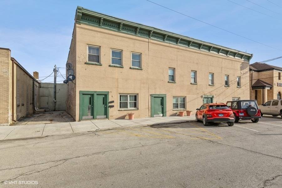 Marengo, IL 60152,110-116 E Prairie ST