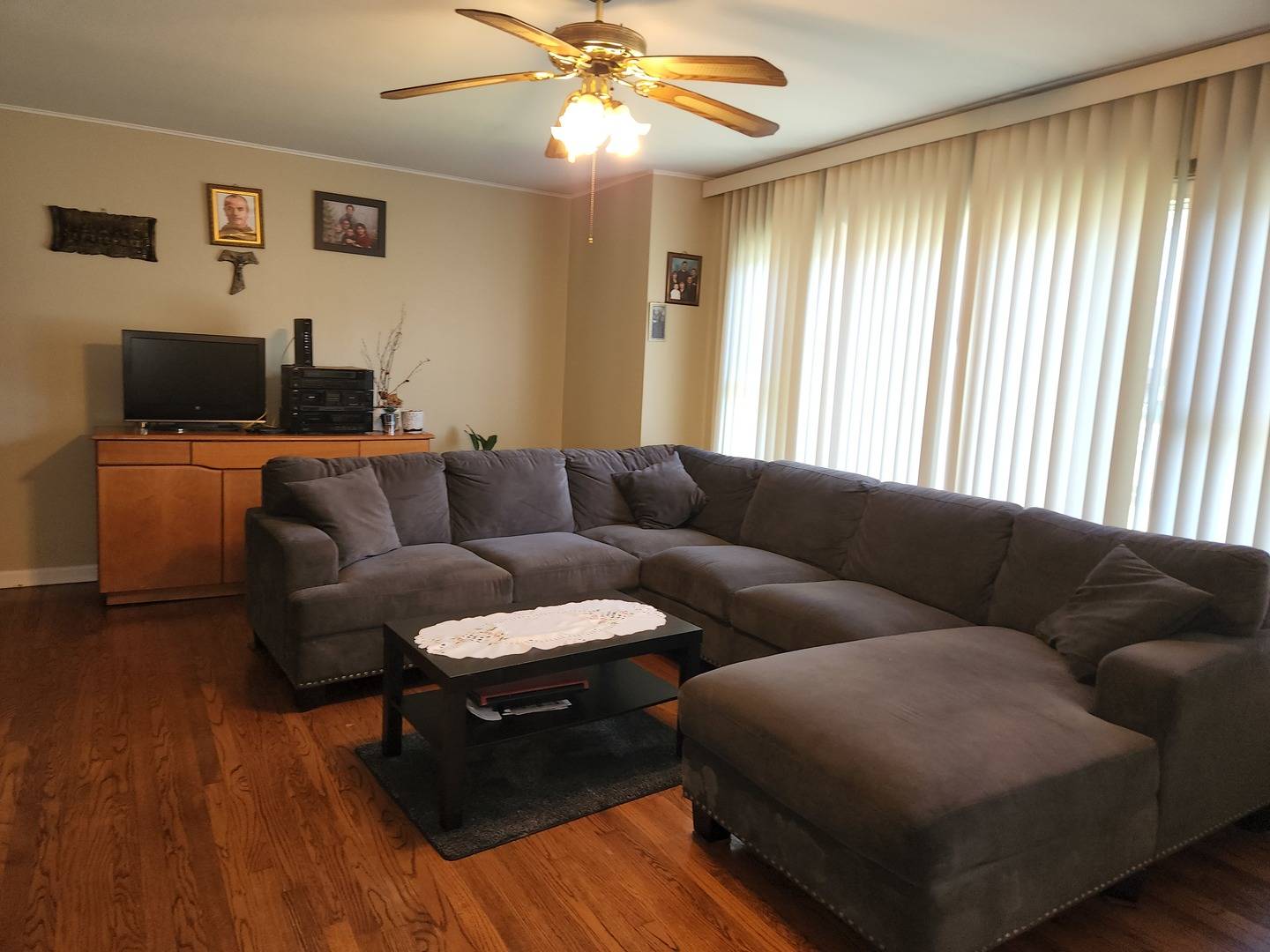 Schiller Park, IL 60176,9824 Lawrence CT