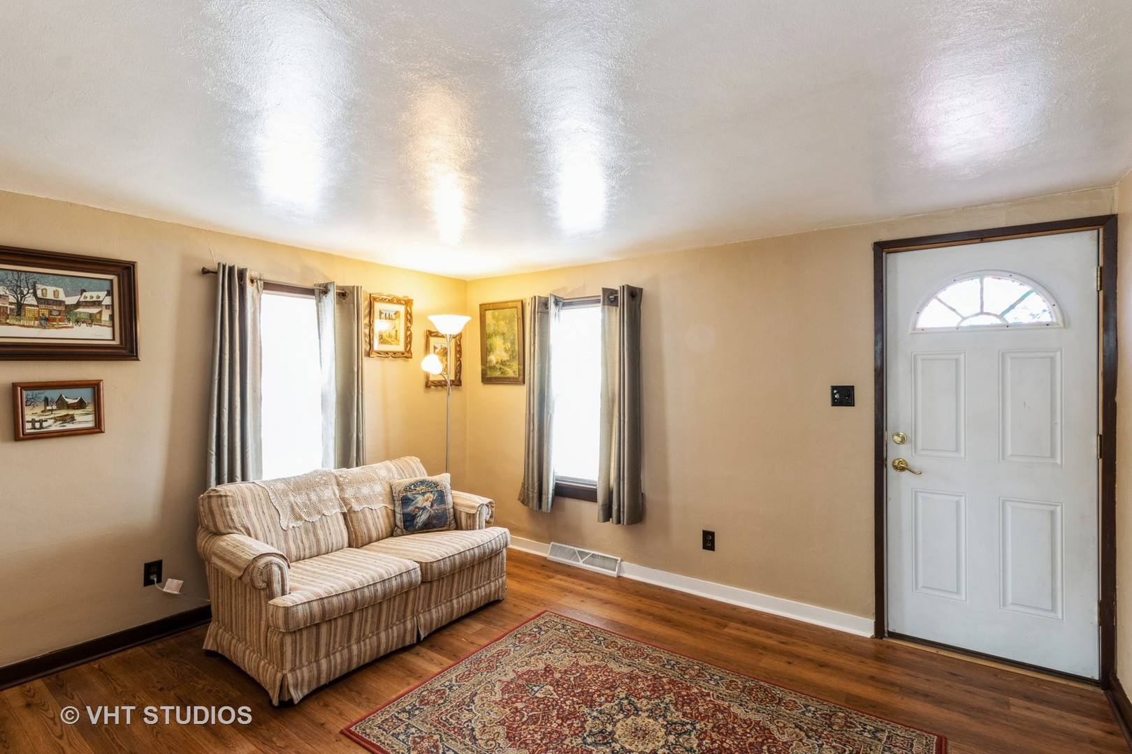 East Dundee, IL 60118,304 Johnson ST