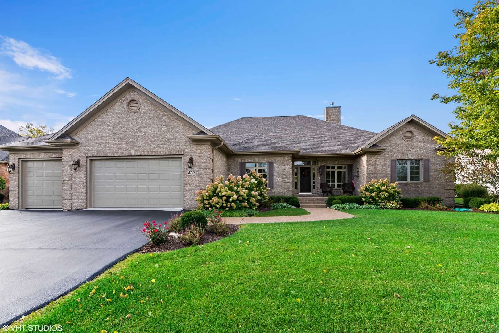 Sycamore, IL 60178,590 Viking DR