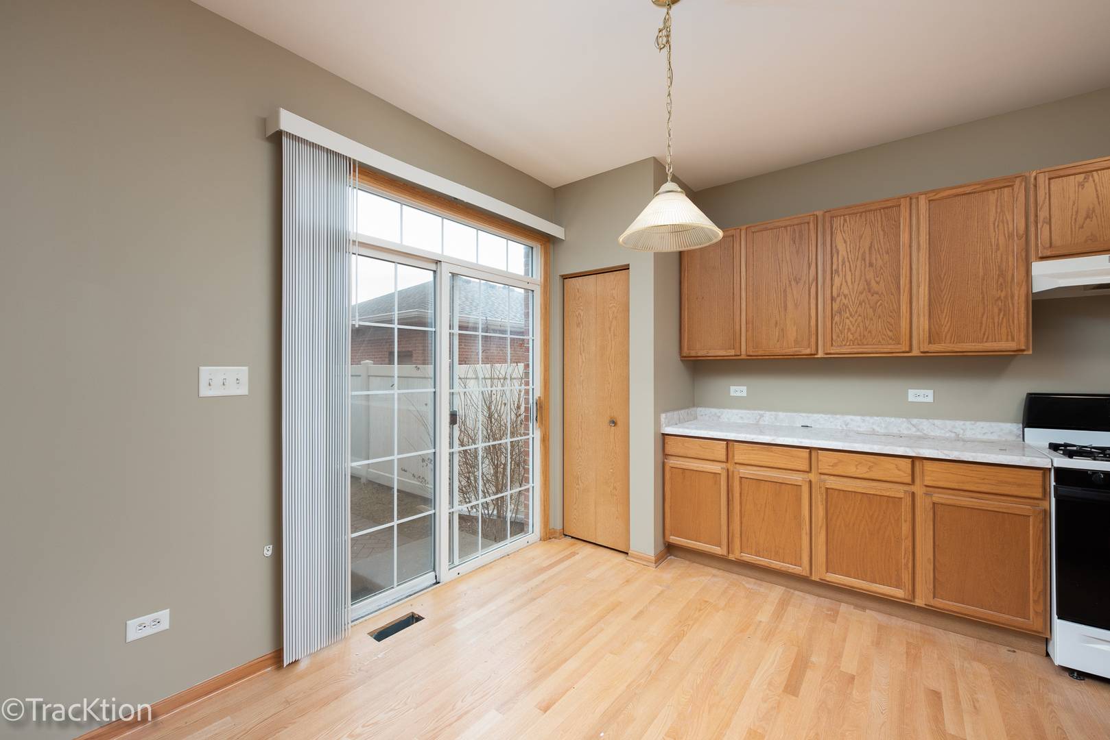Tinley Park, IL 60477,6649 Pine Lake DR #6649