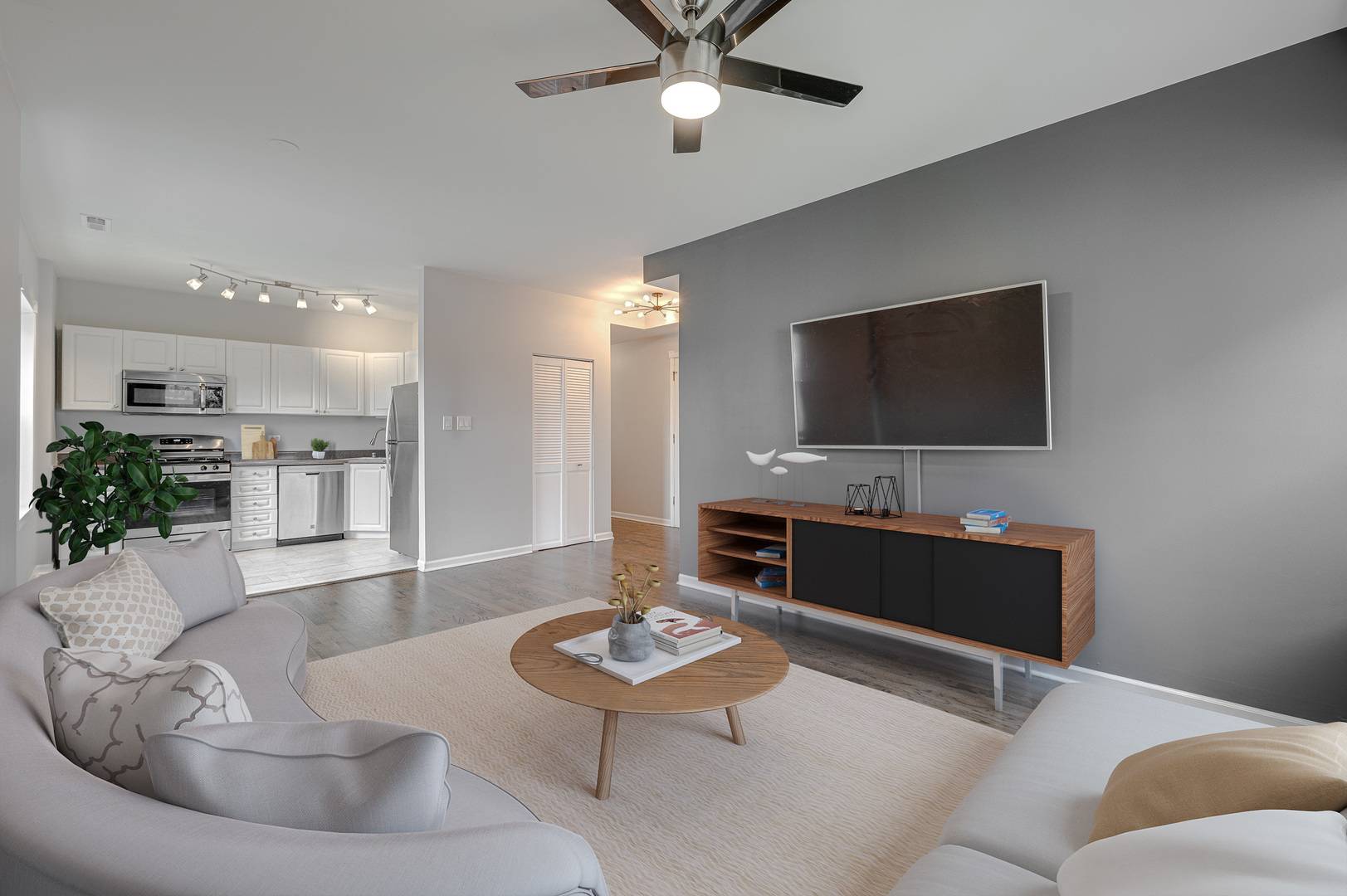 Chicago, IL 60640,4849 N Ravenswood AVE #2N