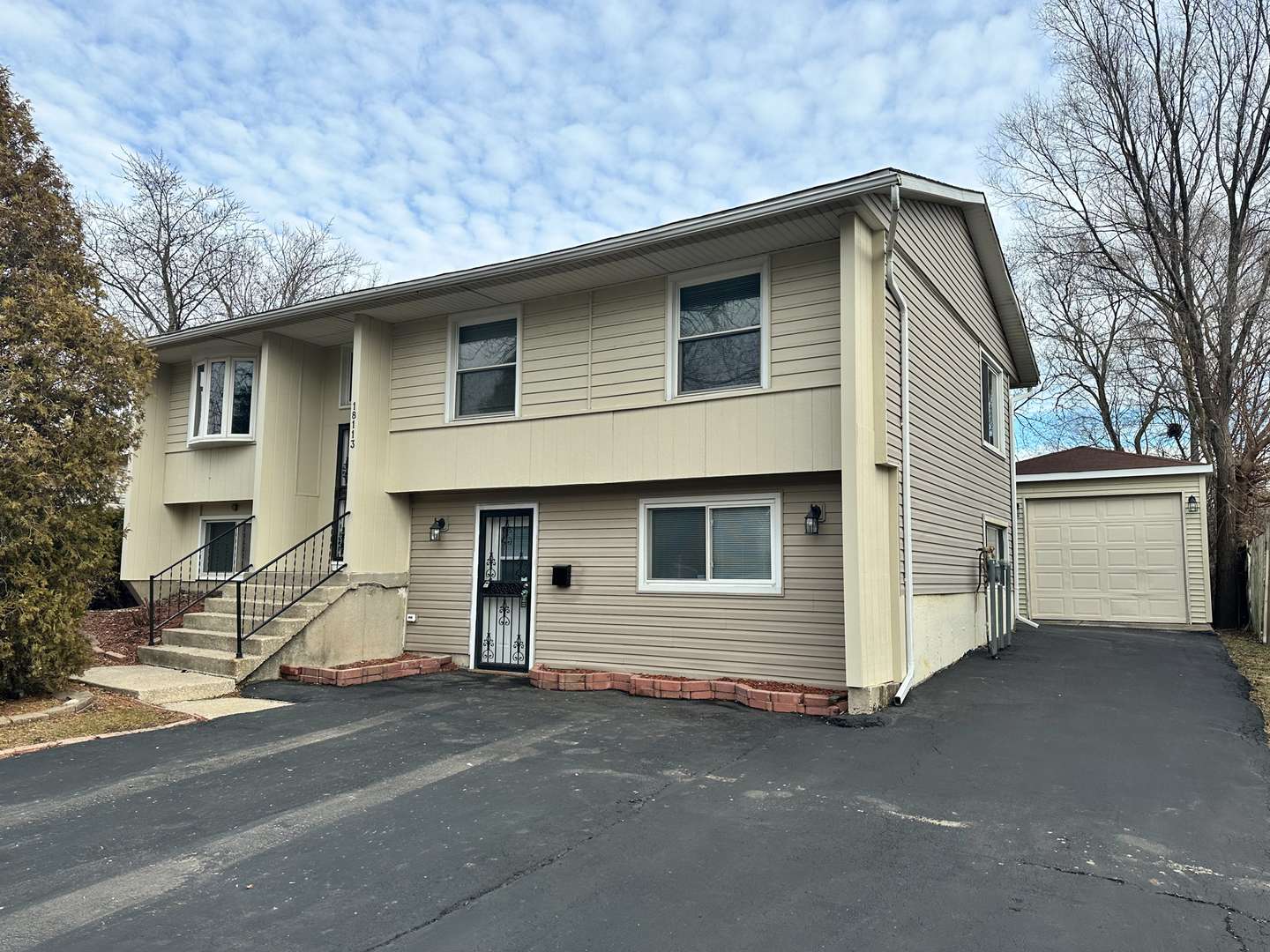 Hazel Crest, IL 60429,18113 Orleans DR