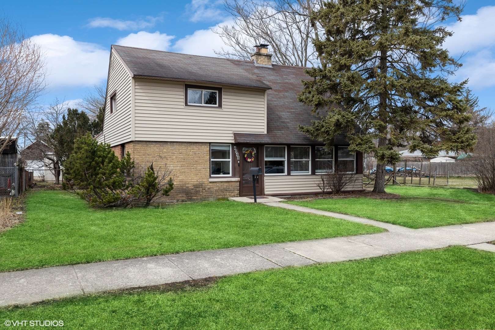 Lyons, IL 60534,4048 Fern AVE