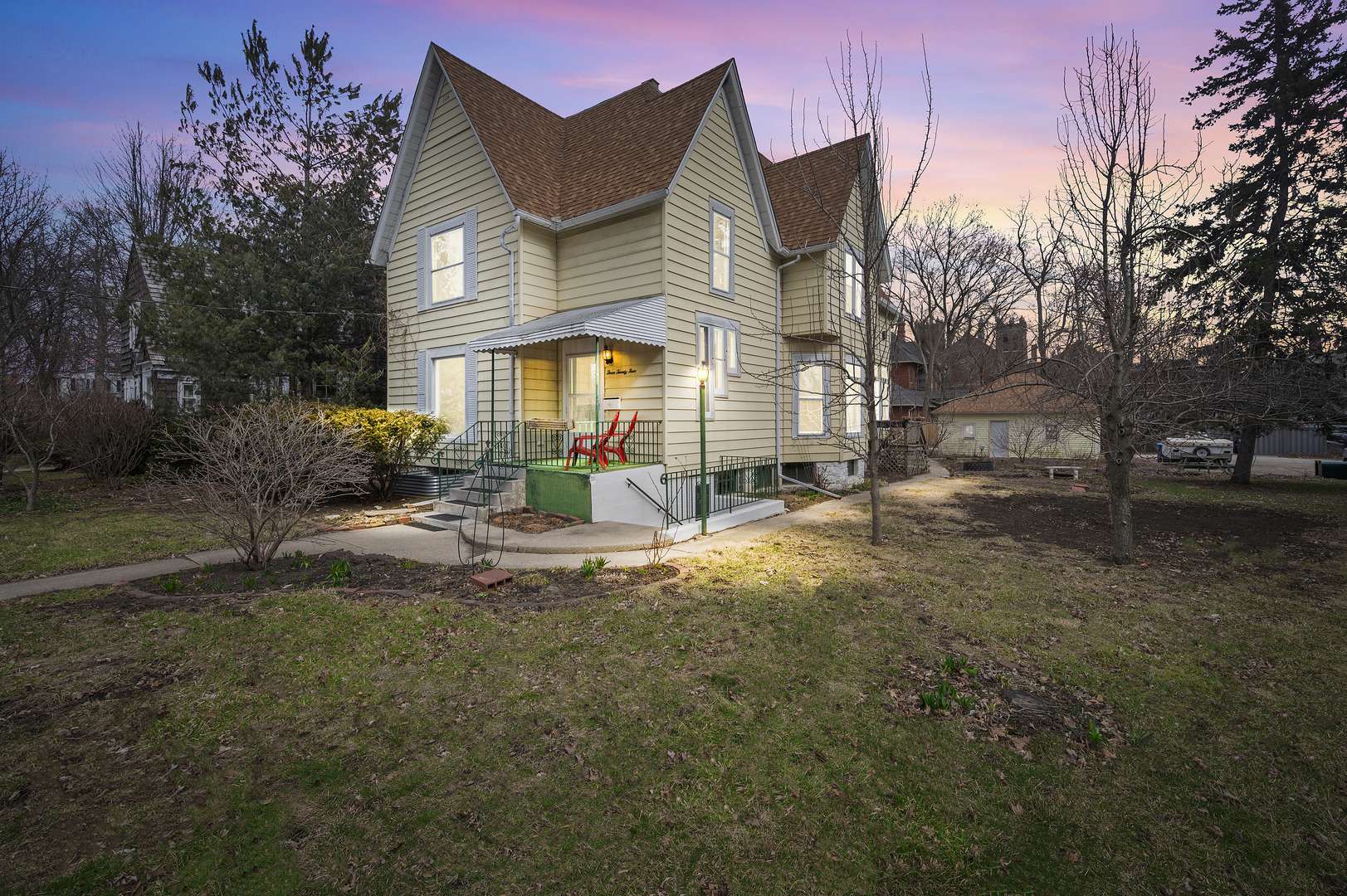 Dekalb, IL 60115,324 N 2nd ST