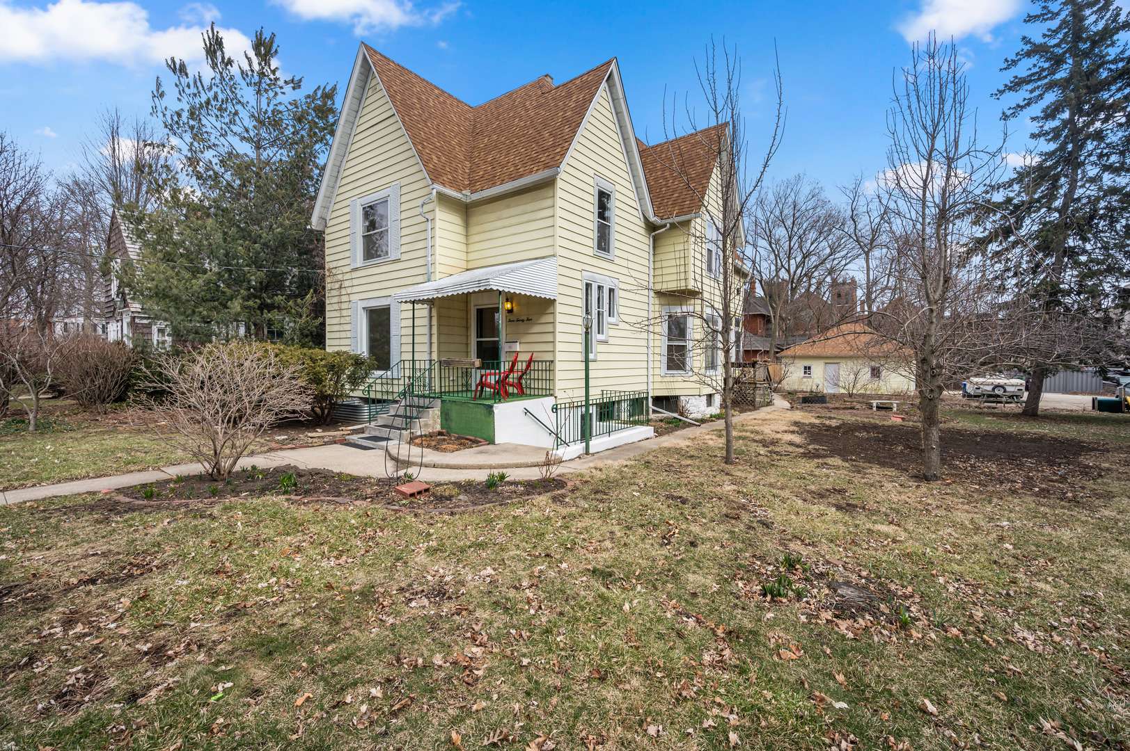 Dekalb, IL 60115,324 N 2nd ST