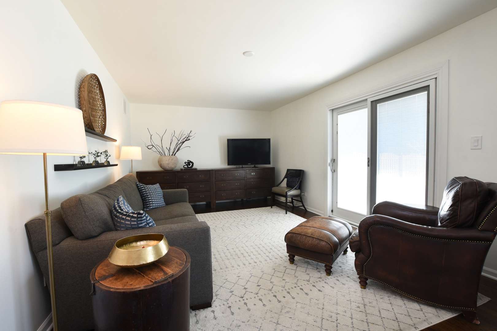 Arlington Heights, IL 60005,2343 S Embers LN