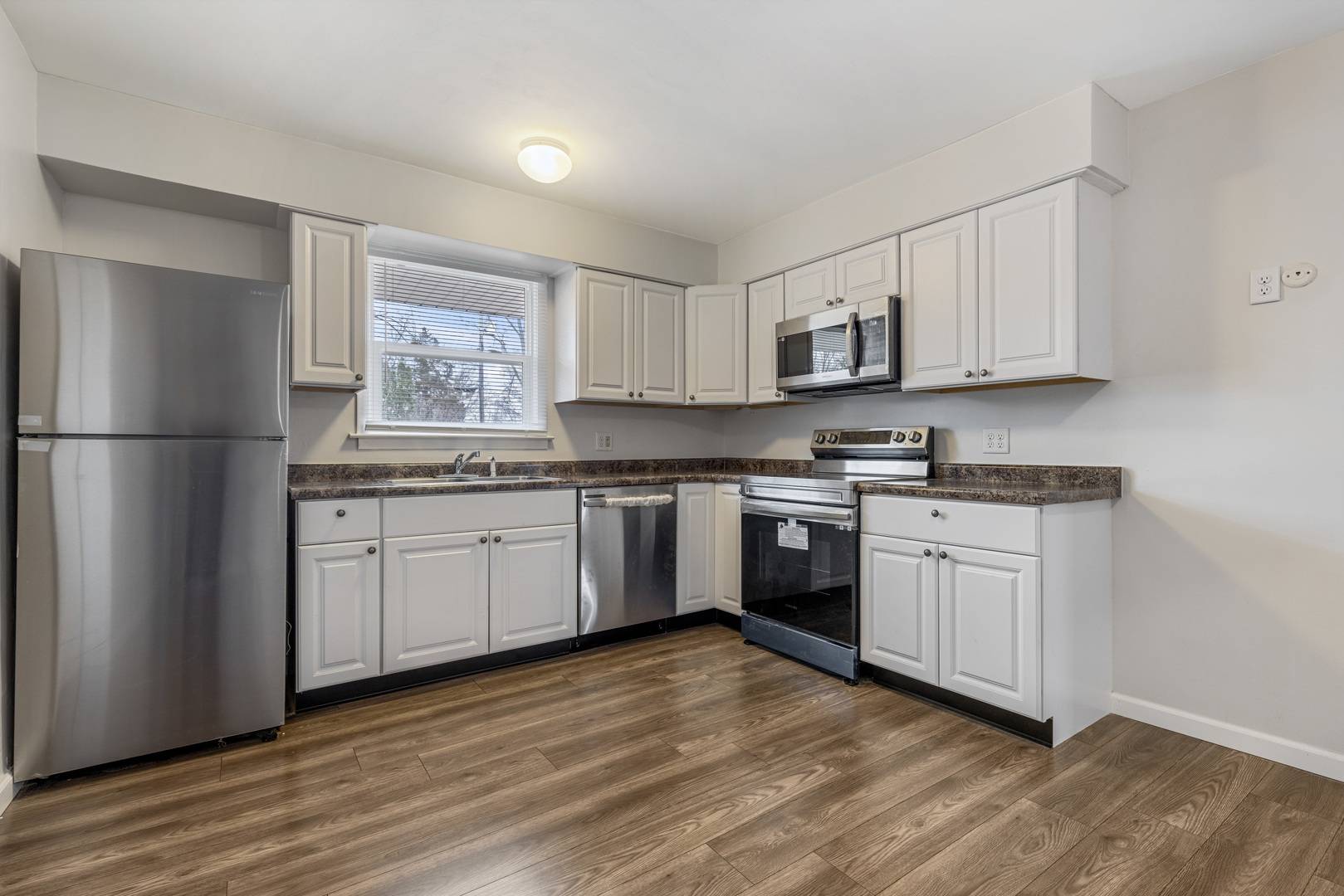 Rockford, IL 61107,3615 Greenwood AVE