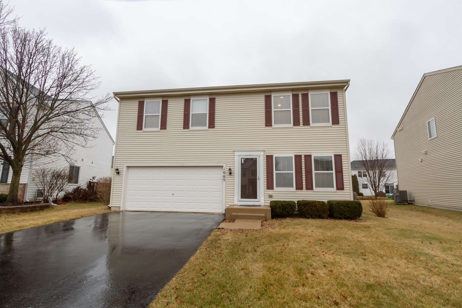 Pingree Grove, IL 60140,1065 Port Royal RD