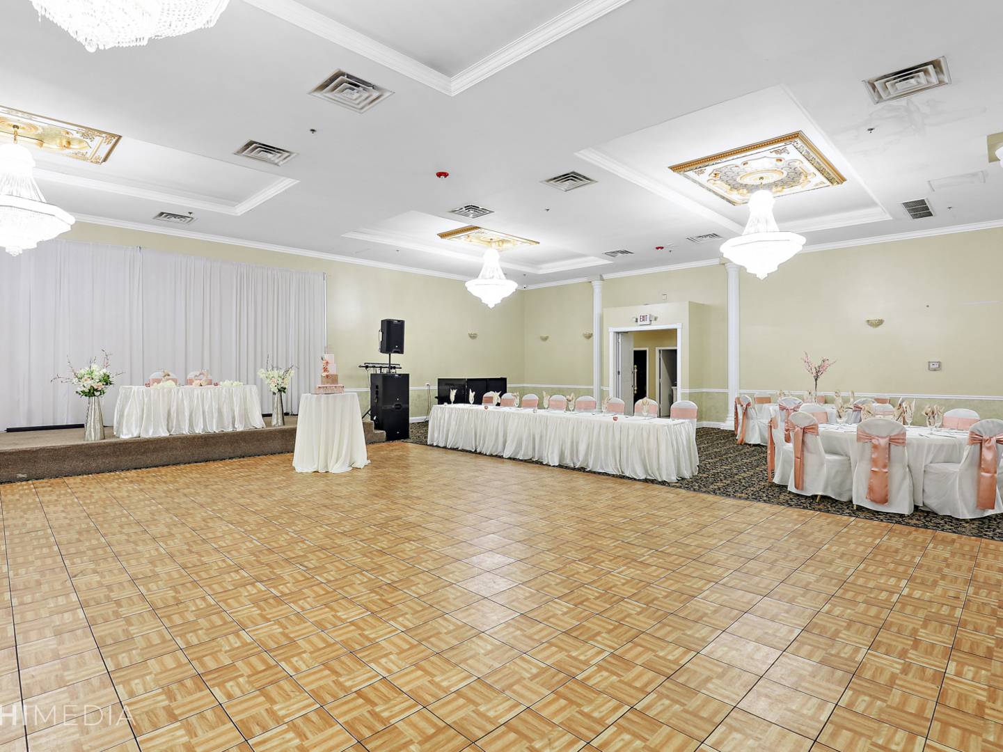 Waukegan, IL 60085,651 Lakehurst RD