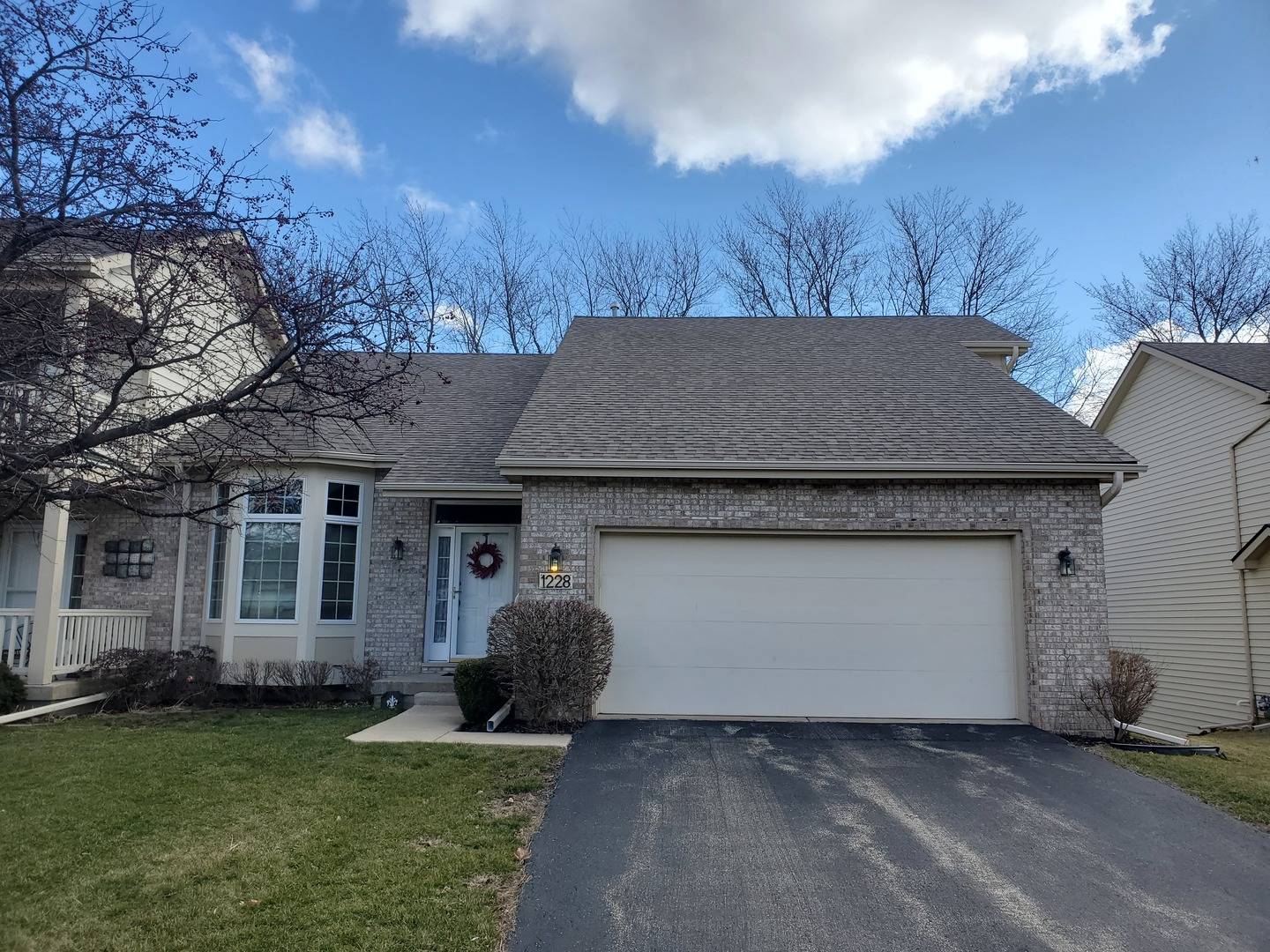Dekalb, IL 60115,1228 Bellevue DR