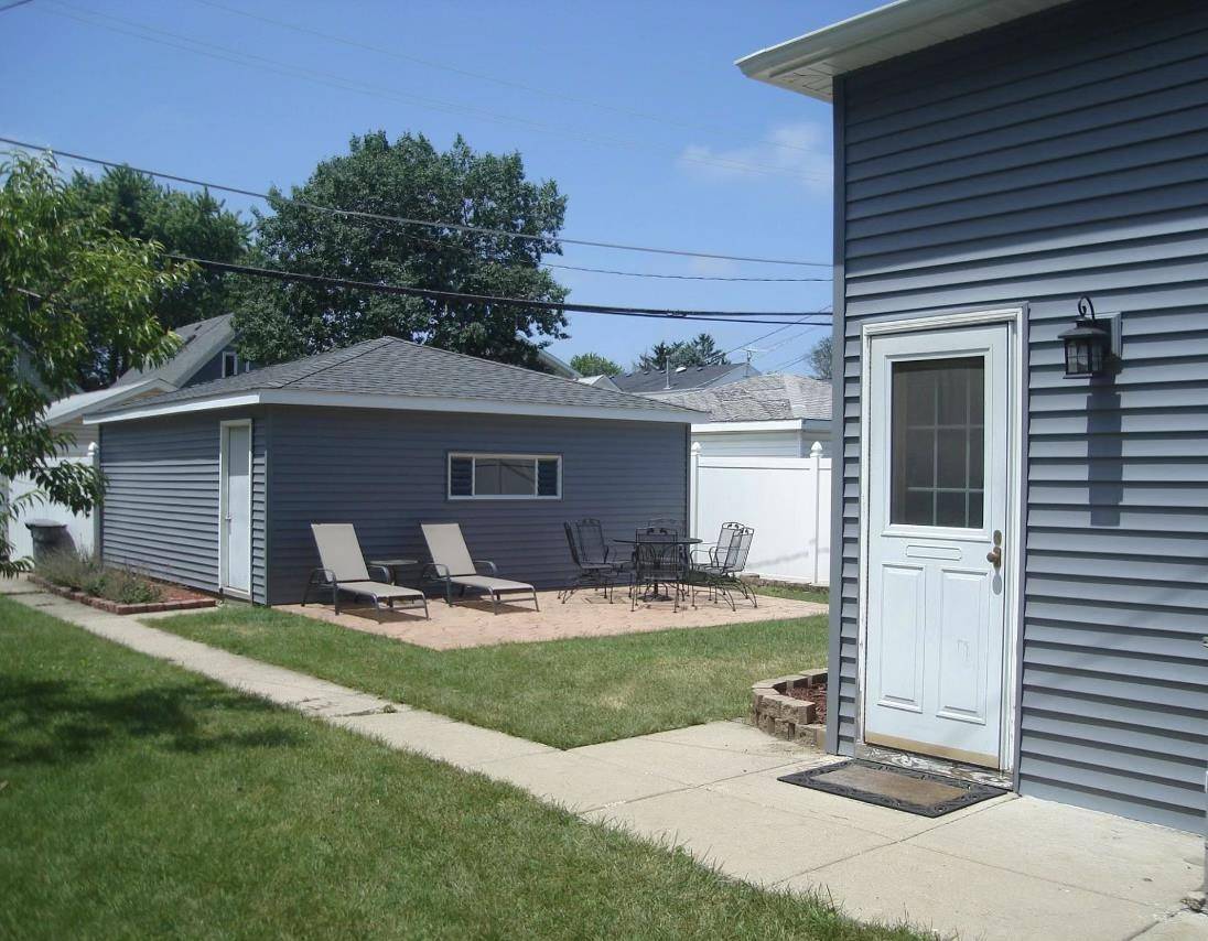 Morton Grove, IL 60053,8600 Fernald AVE