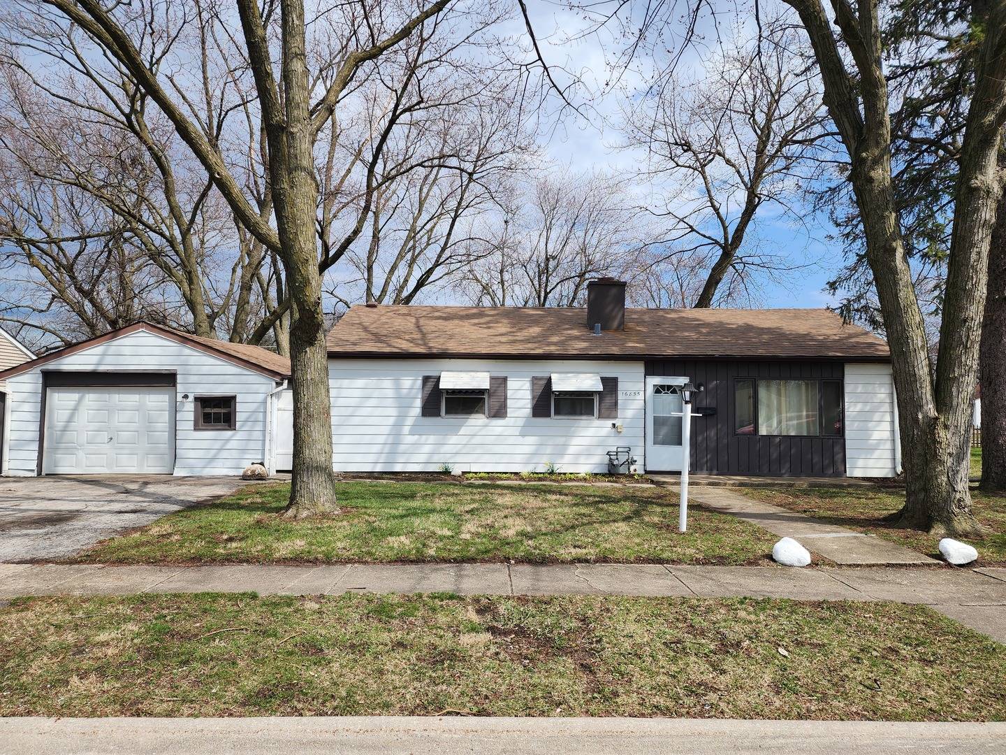 Hazel Crest, IL 60429,16855 Artesian AVE