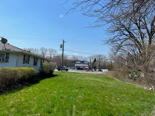 Waukegan, IL 60087,2127 N Lewis AVE