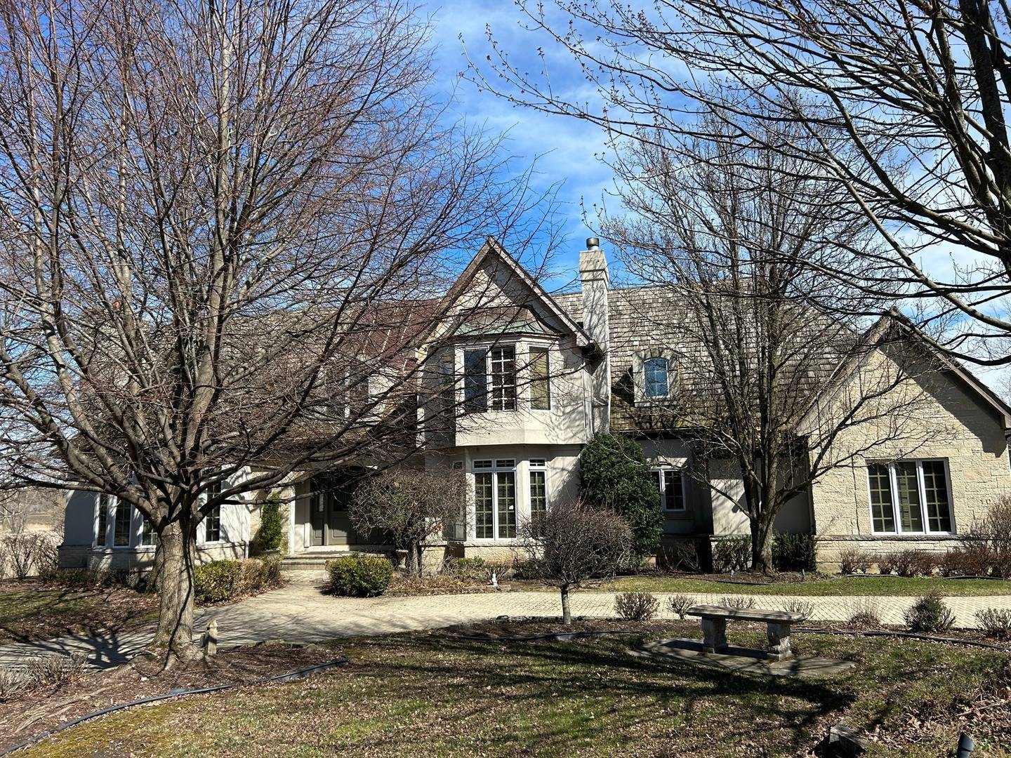 Oak Brook, IL 60523,10 York Lake CT