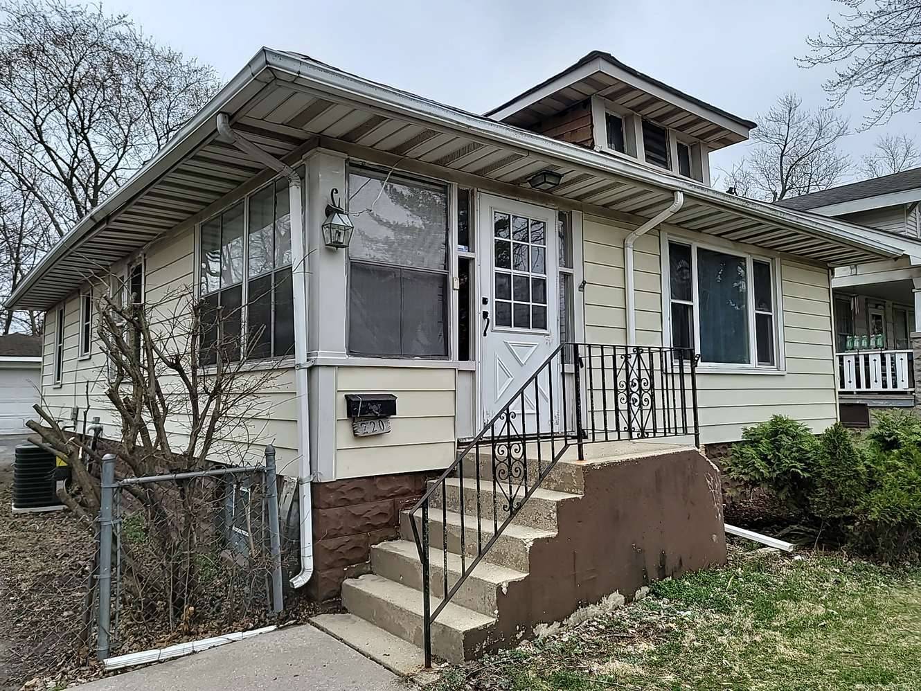 Joliet, IL 60433,220 S PARK RD