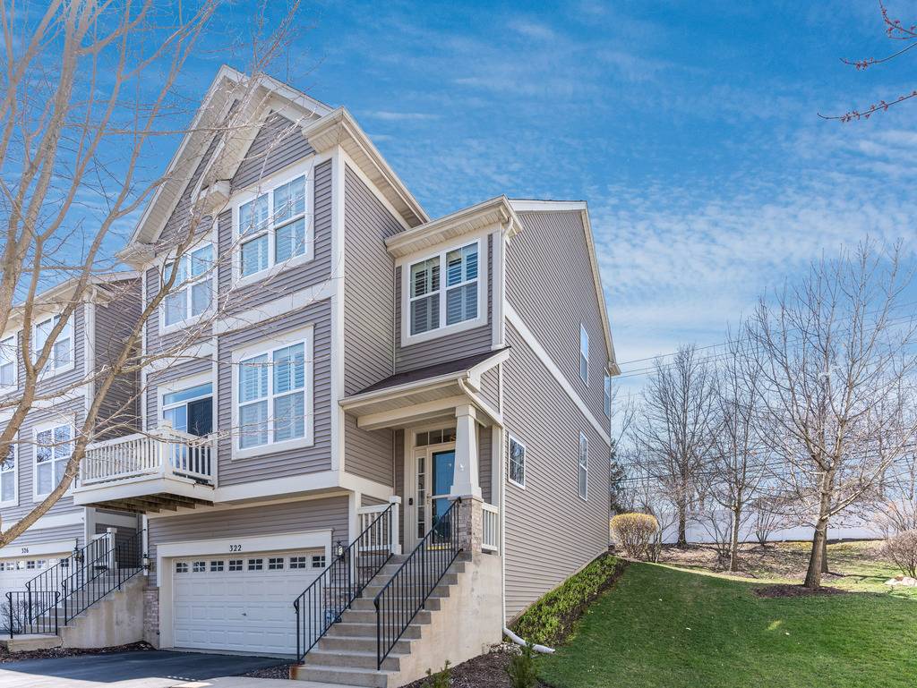 South Elgin, IL 60177,322 Hickory LN