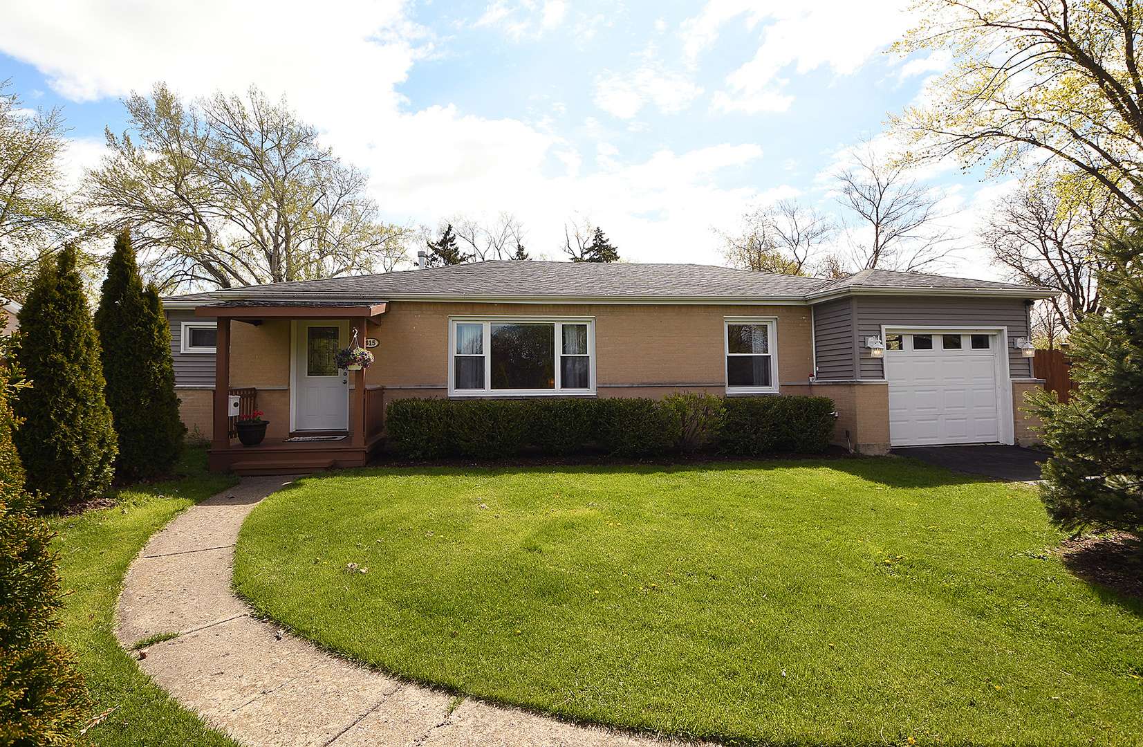 Hoffman Estates, IL 60169,615 Ash RD