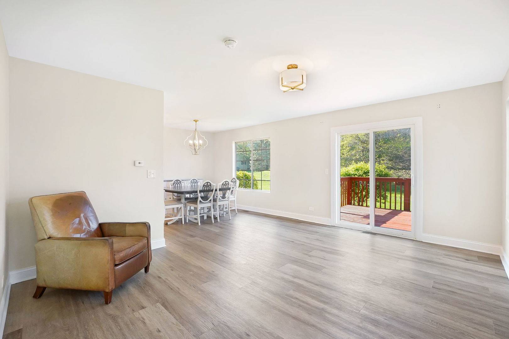 Lake In The Hills, IL 60156,113 Village Creek DR #113