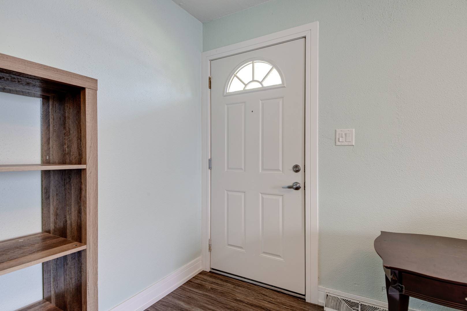 Waukegan, IL 60085,1609 Lyons CT