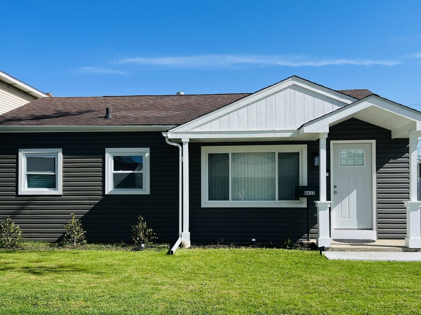 Lyons, IL 60534,8632 44th PL