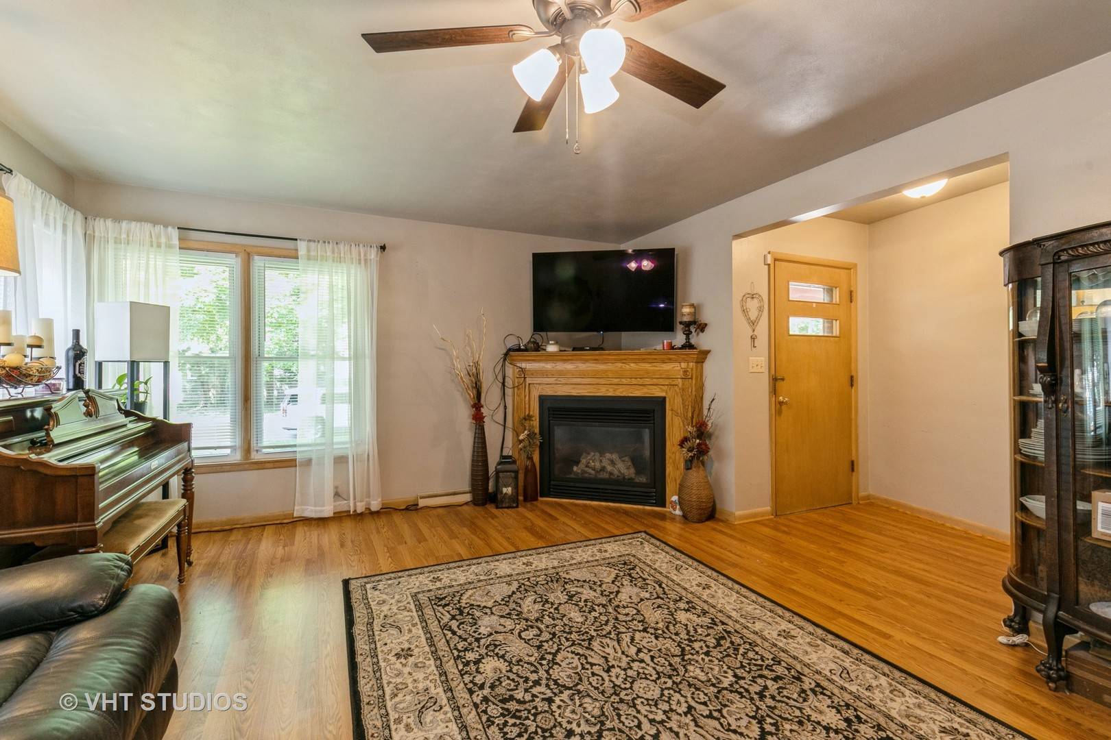 Dekalb, IL 60115,608 E Roosevelt ST