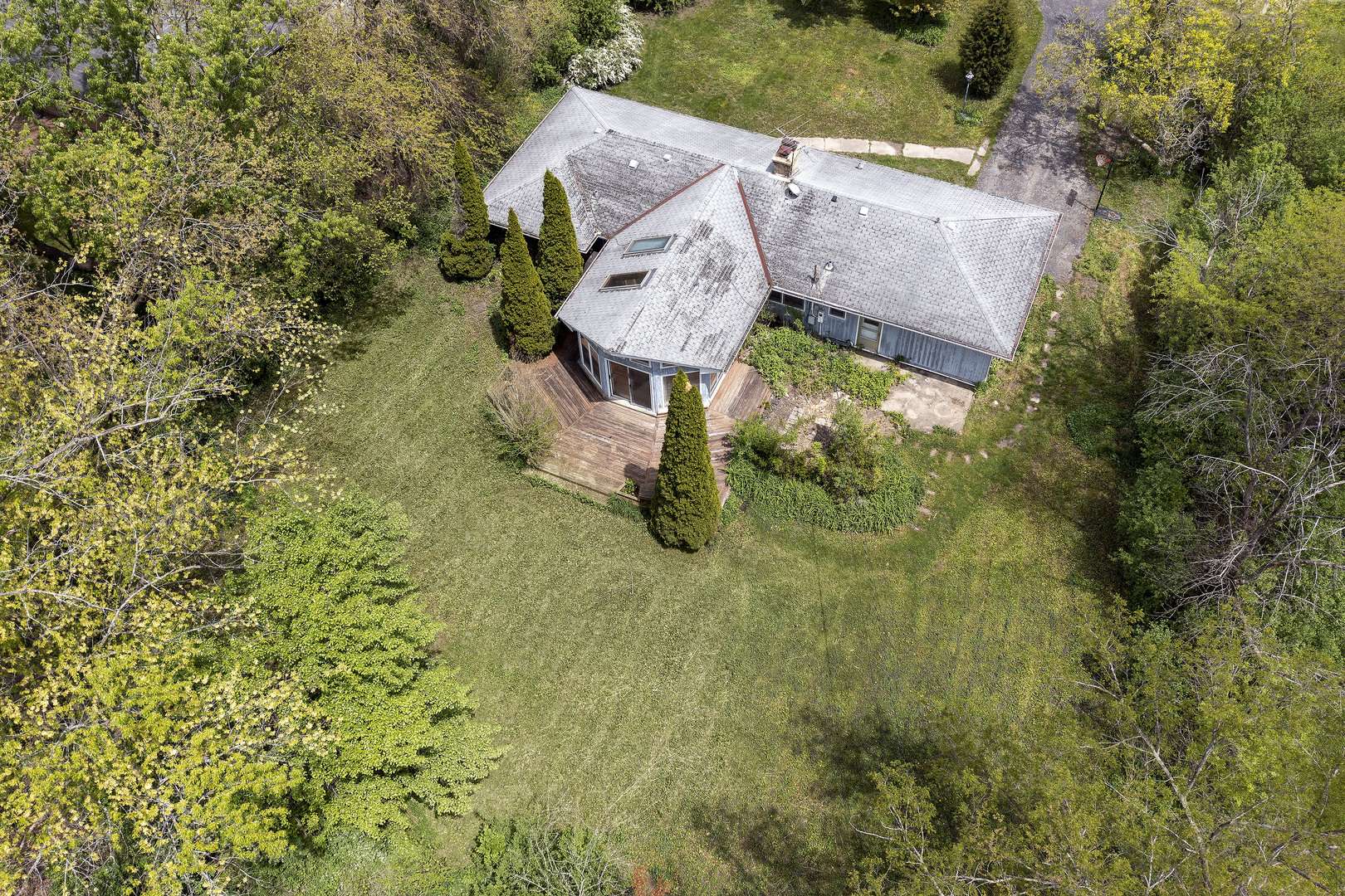 Northbrook, IL 60062,38 Birchwood RD