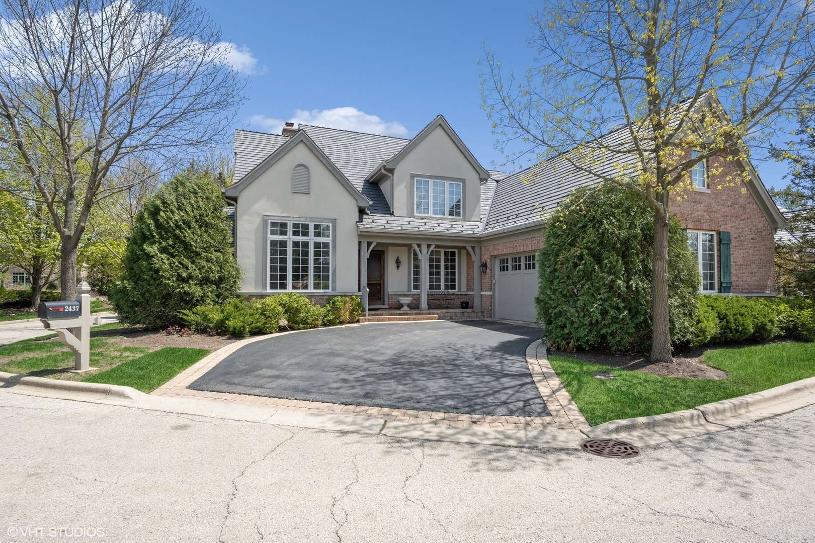 Northfield, IL 60093,2437 Fox Meadow CT