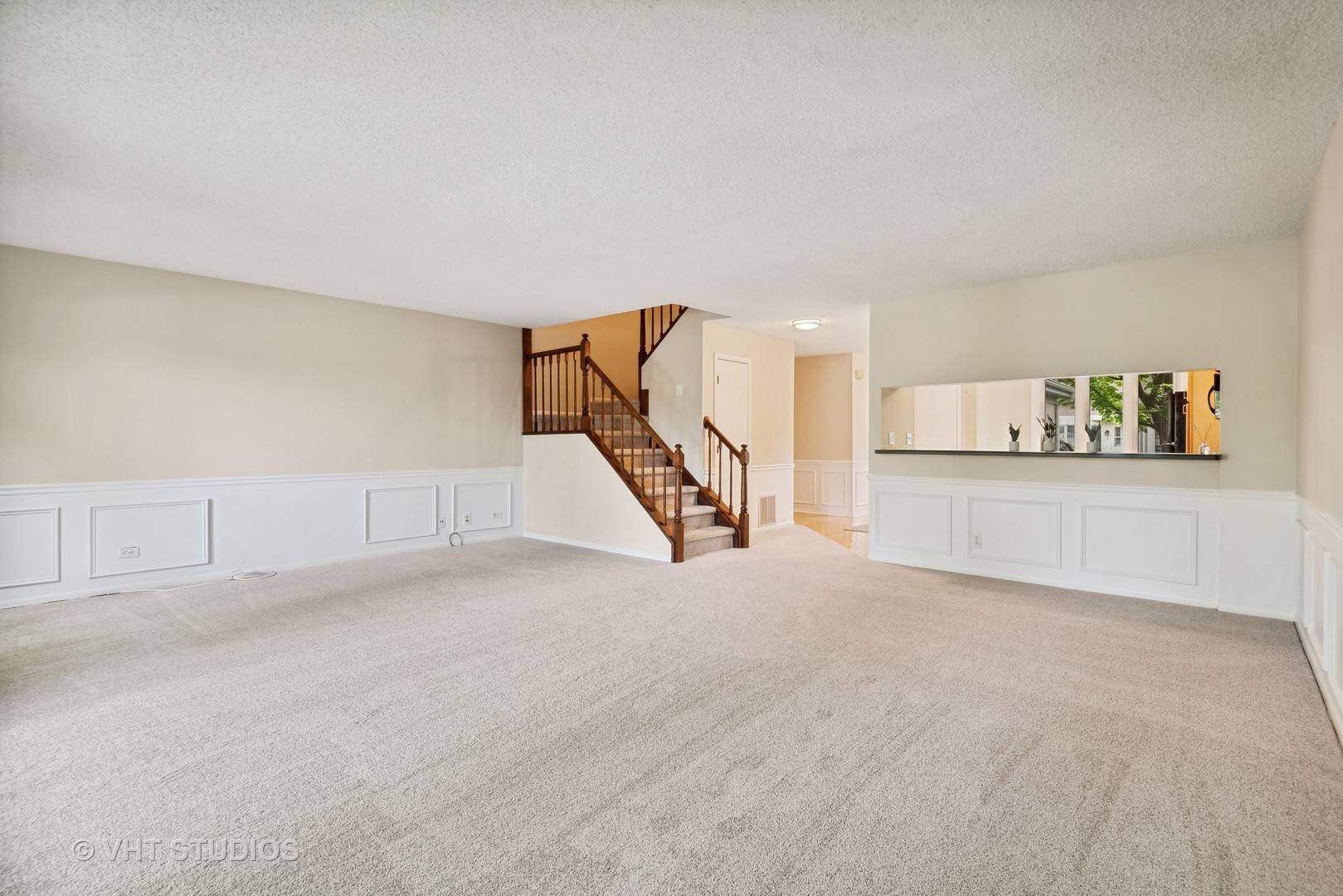 Deerfield, IL 60015,346 Redwing DR