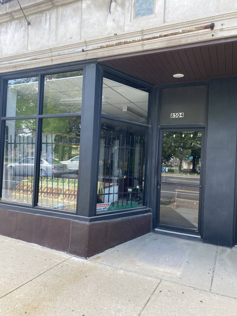 Chicago, IL 60617,8504 S STONY ISLAND AVE