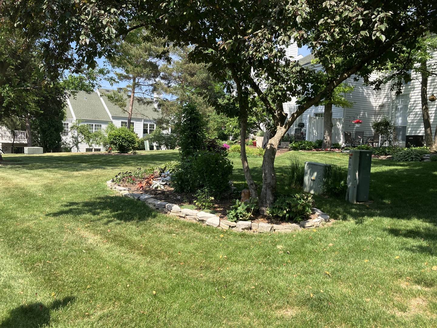 Wauconda, IL 60084,415 COUNTRY LANE CT #33-2