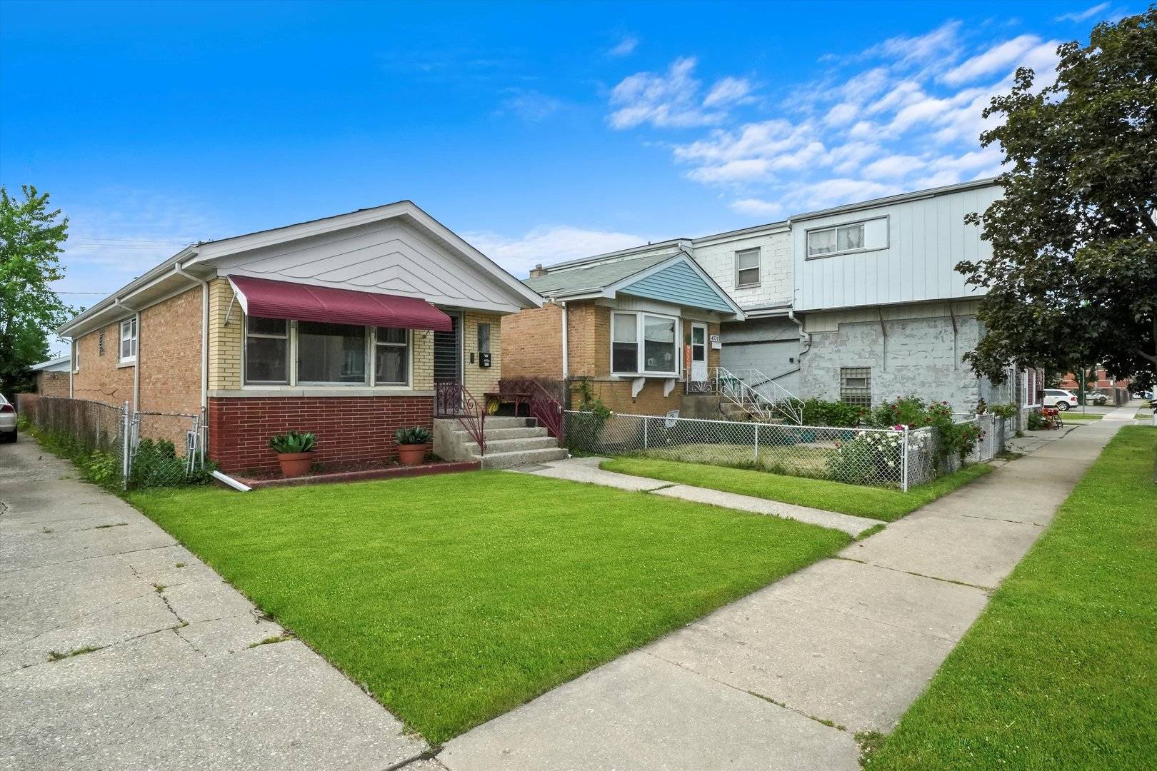 Lyons, IL 60534,4334 Lawndale AVE