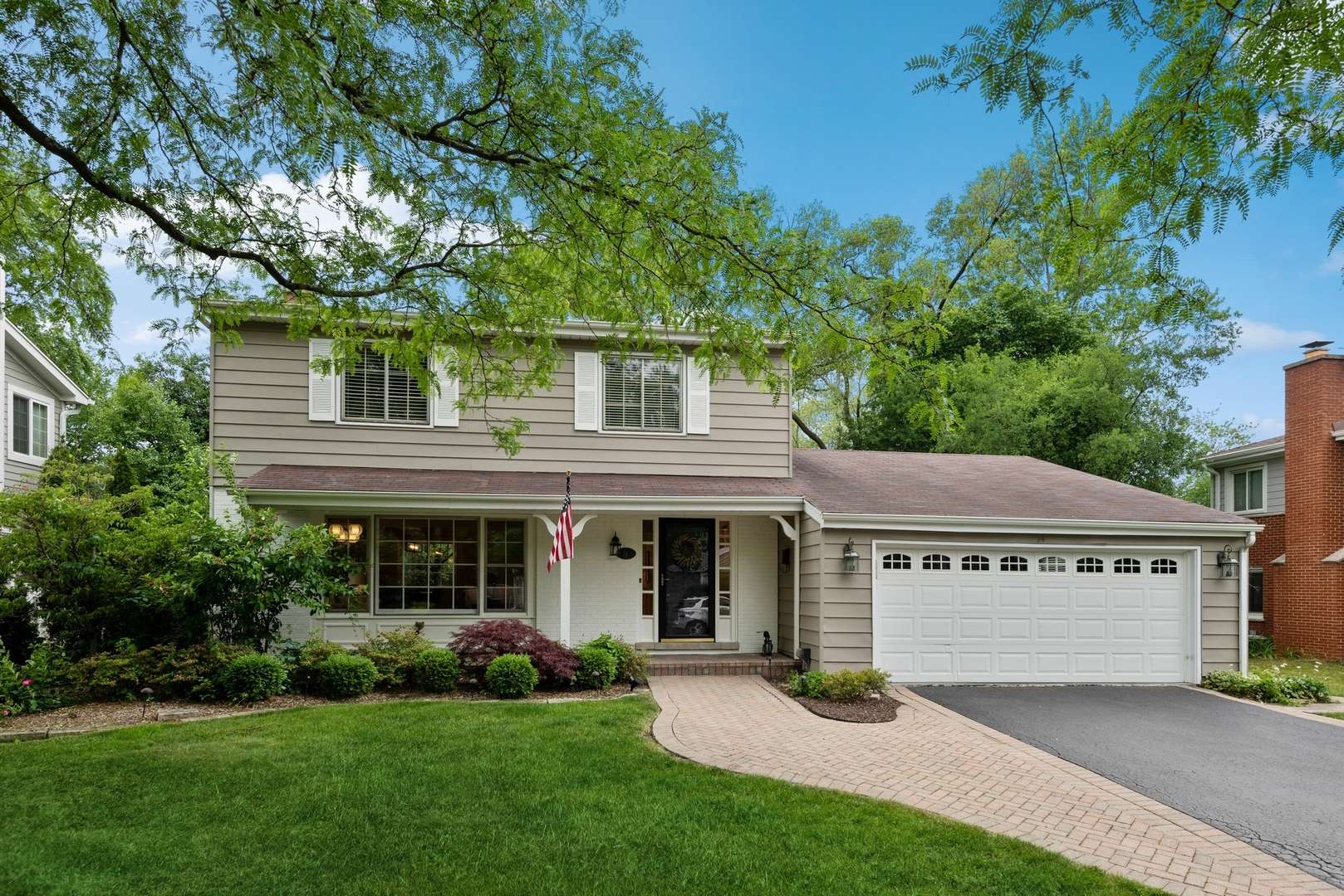 Deerfield, IL 60015,14 Forestway DR