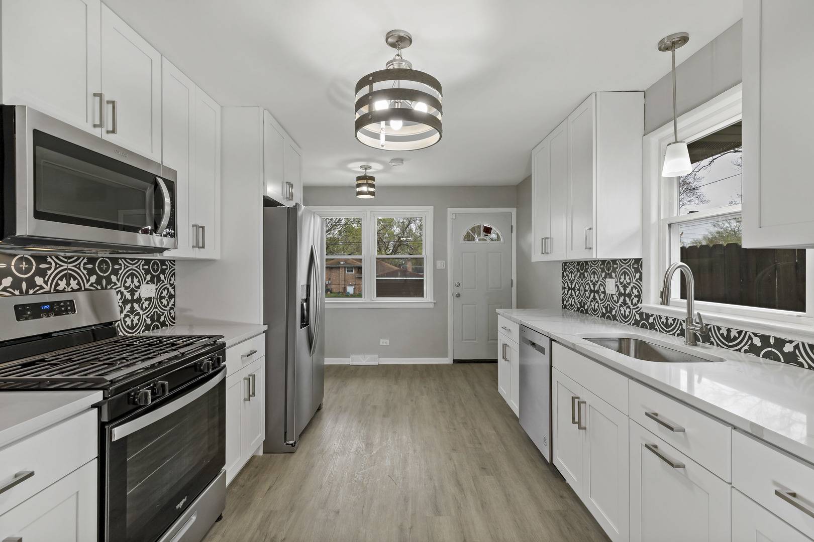 Hazel Crest, IL 60429,3105 Woodworth PL