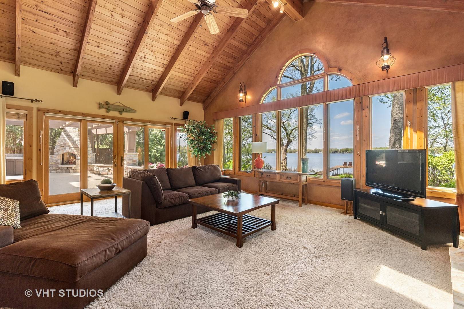 Third Lake, IL 60030,4 Cat Schooner LN