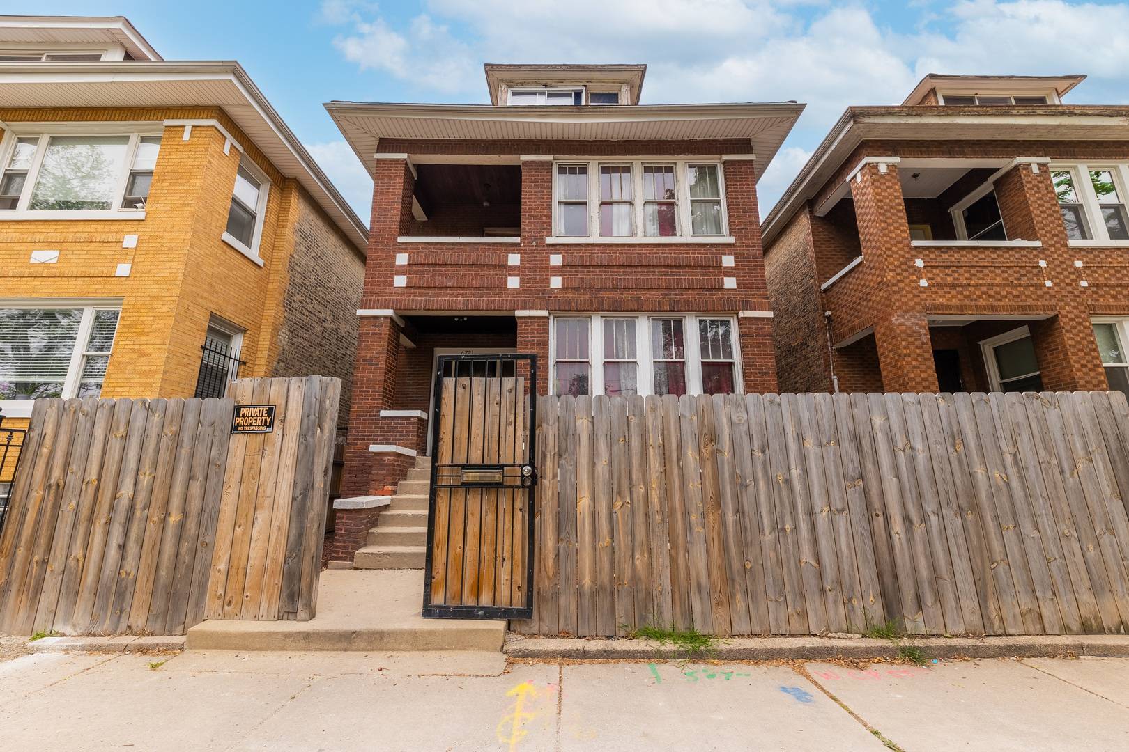 Chicago, IL 60629,6721 S Rockwell ST