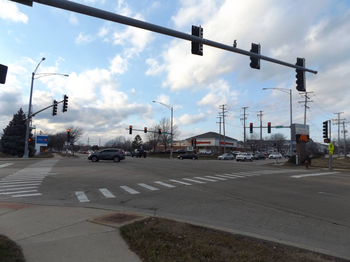 Palatine, IL 60067,141-189 W NORTHWEST HWY #157-169