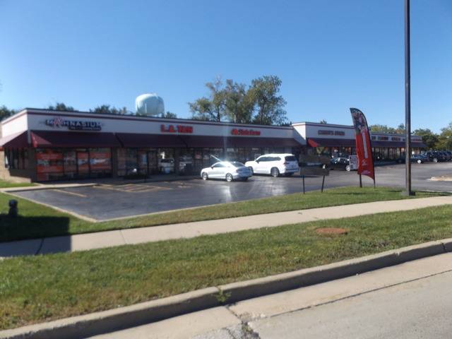 Palatine, IL 60067,141-189 W NORTHWEST HWY #157-169