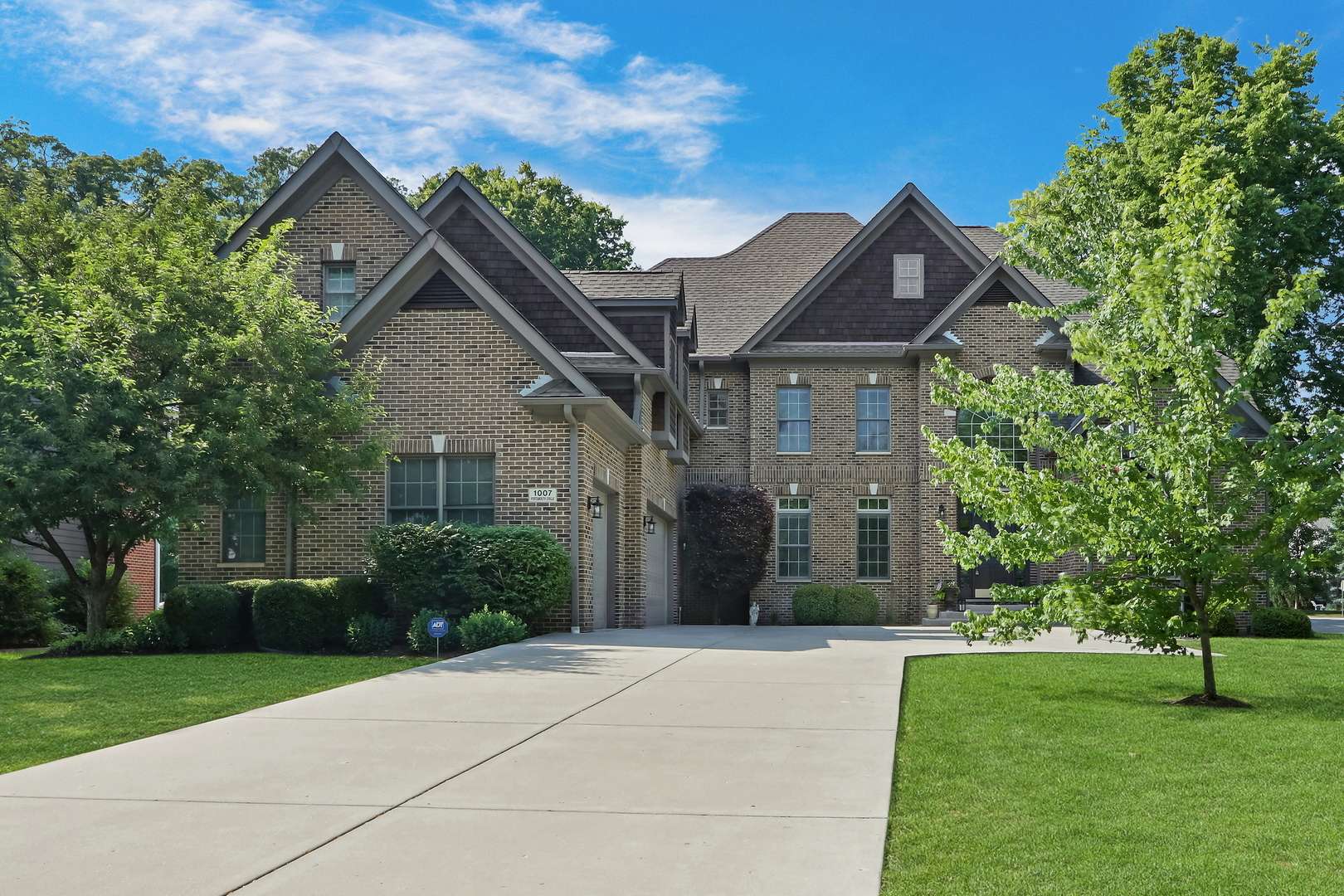 Gurnee, IL 60031,1007 Portsmouth CIR