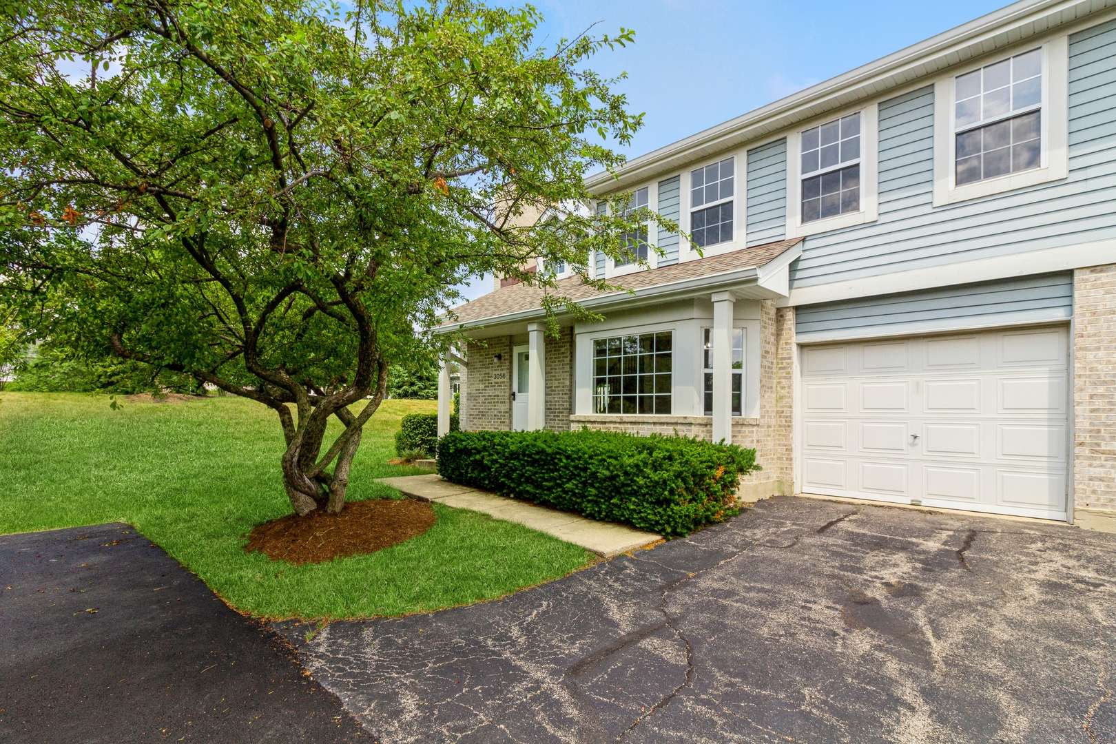 Aurora, IL 60504,3056 Anton CIR
