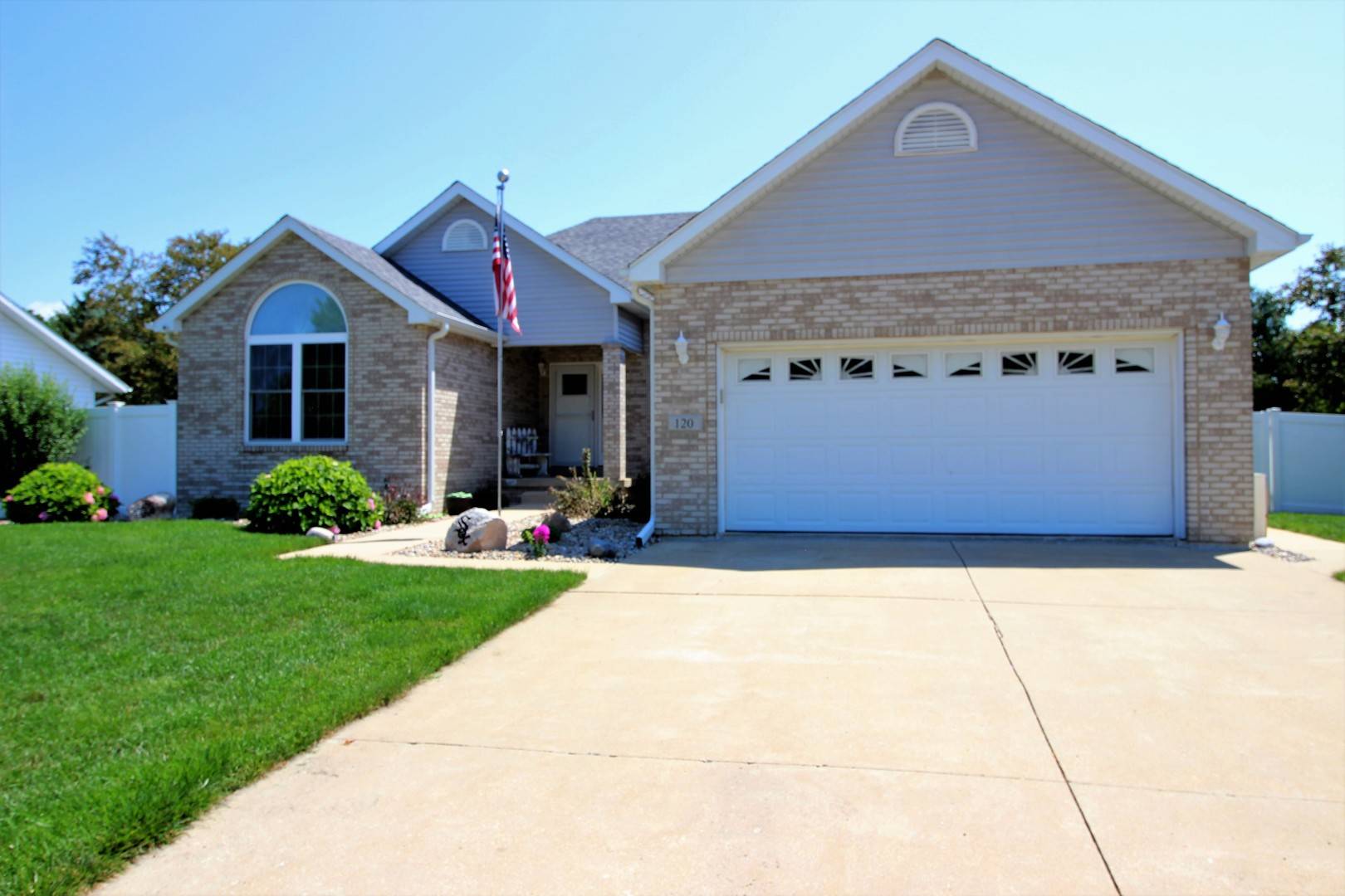 Chebanse, IL 60922,120 Mansfield CT