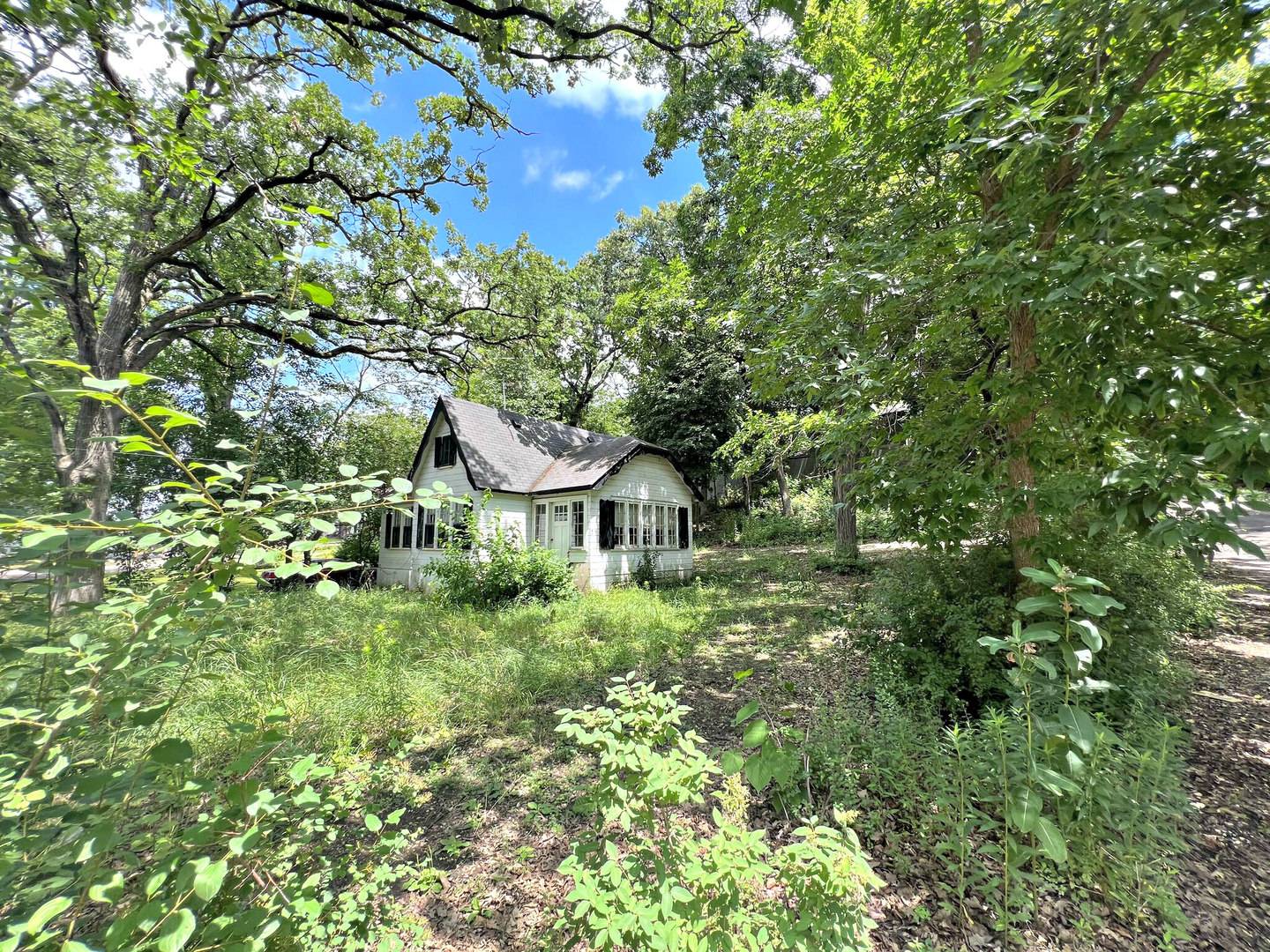 Wonder Lake, IL 60097,4904 E Lake Shore DR