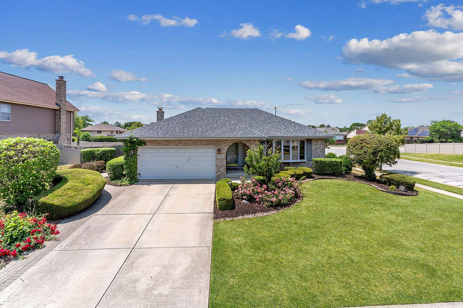 Woodridge, IL 60517,8200 Paddington RD