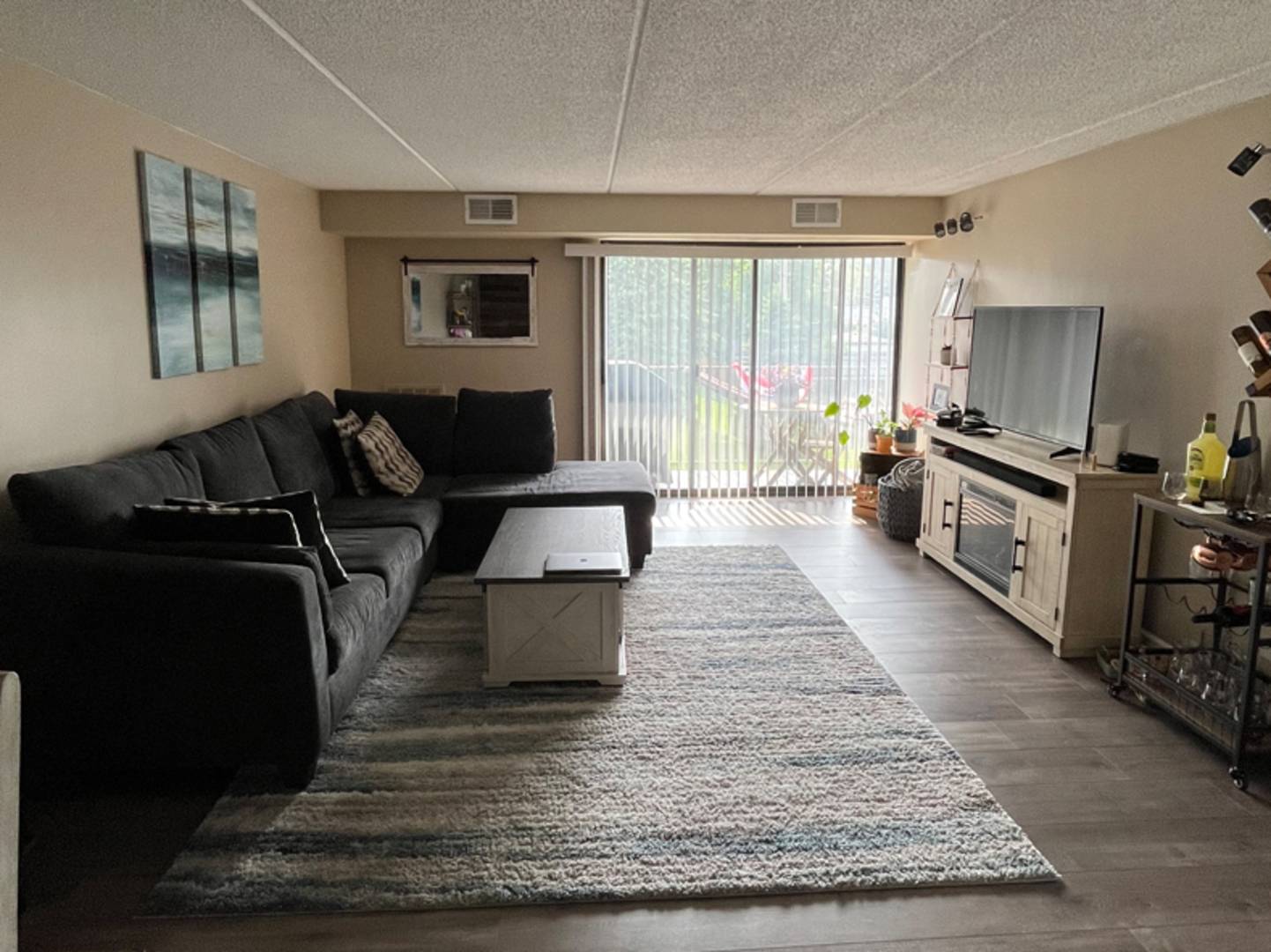 Chicago, IL 60630,4702 N Austin AVE #204