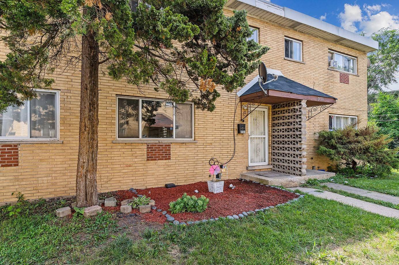 Hazel Crest, IL 60429,2151 171st ST