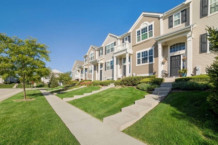 Pingree Grove, IL 60140,1710 Windward DR