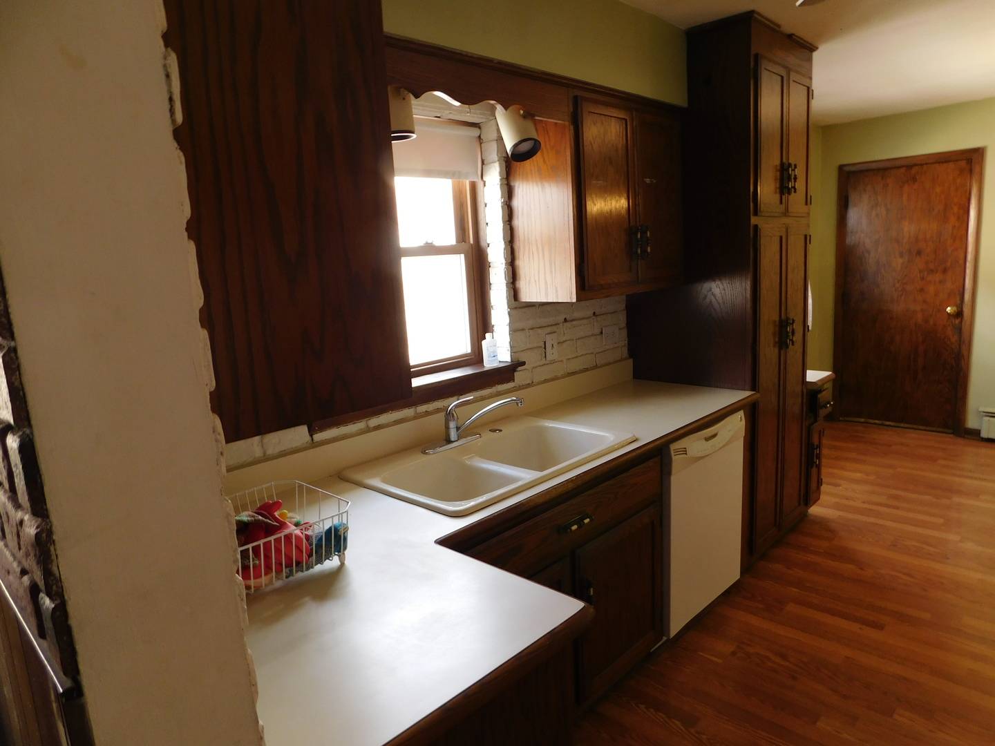 Lyons, IL 60534,7944 46th ST