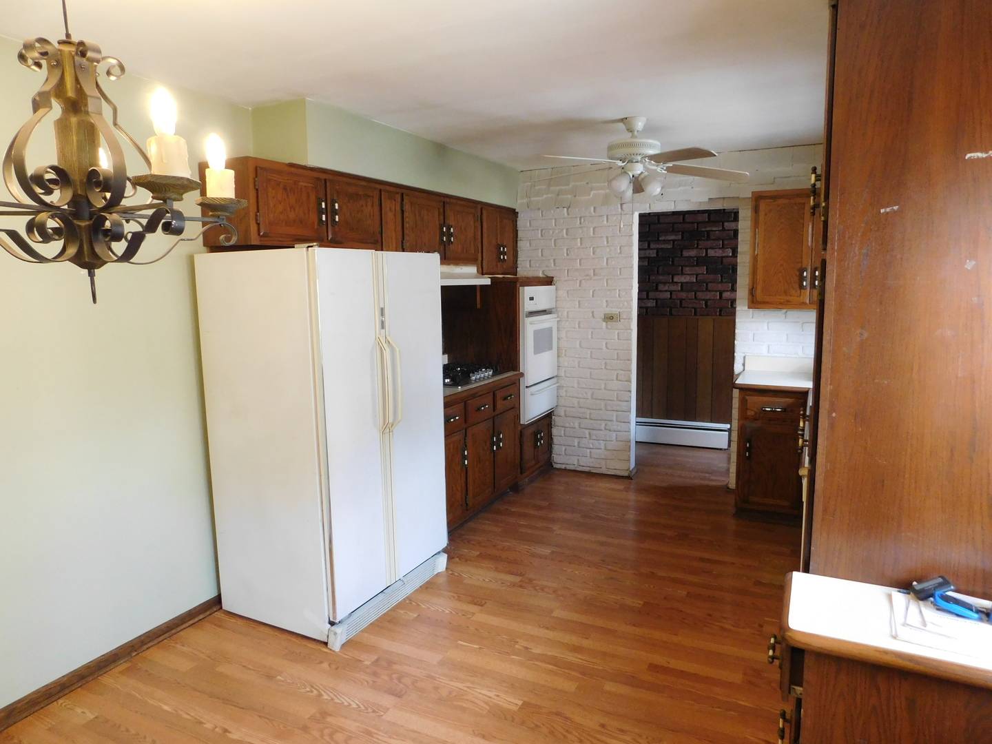 Lyons, IL 60534,7944 46th ST